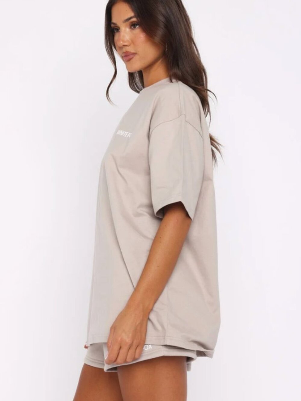 White Fox Core Classic Oversized Tee (Moon) - Picture 3 of 5
